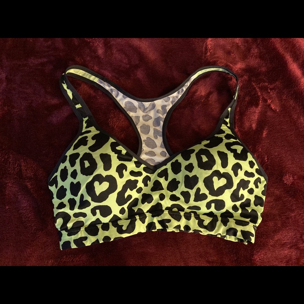 Sports bra